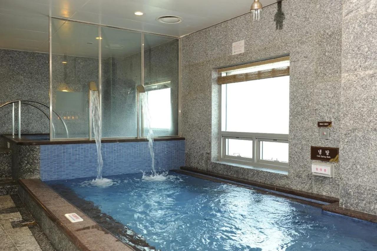 Hotel Pineridge à Sokcho Extérieur photo