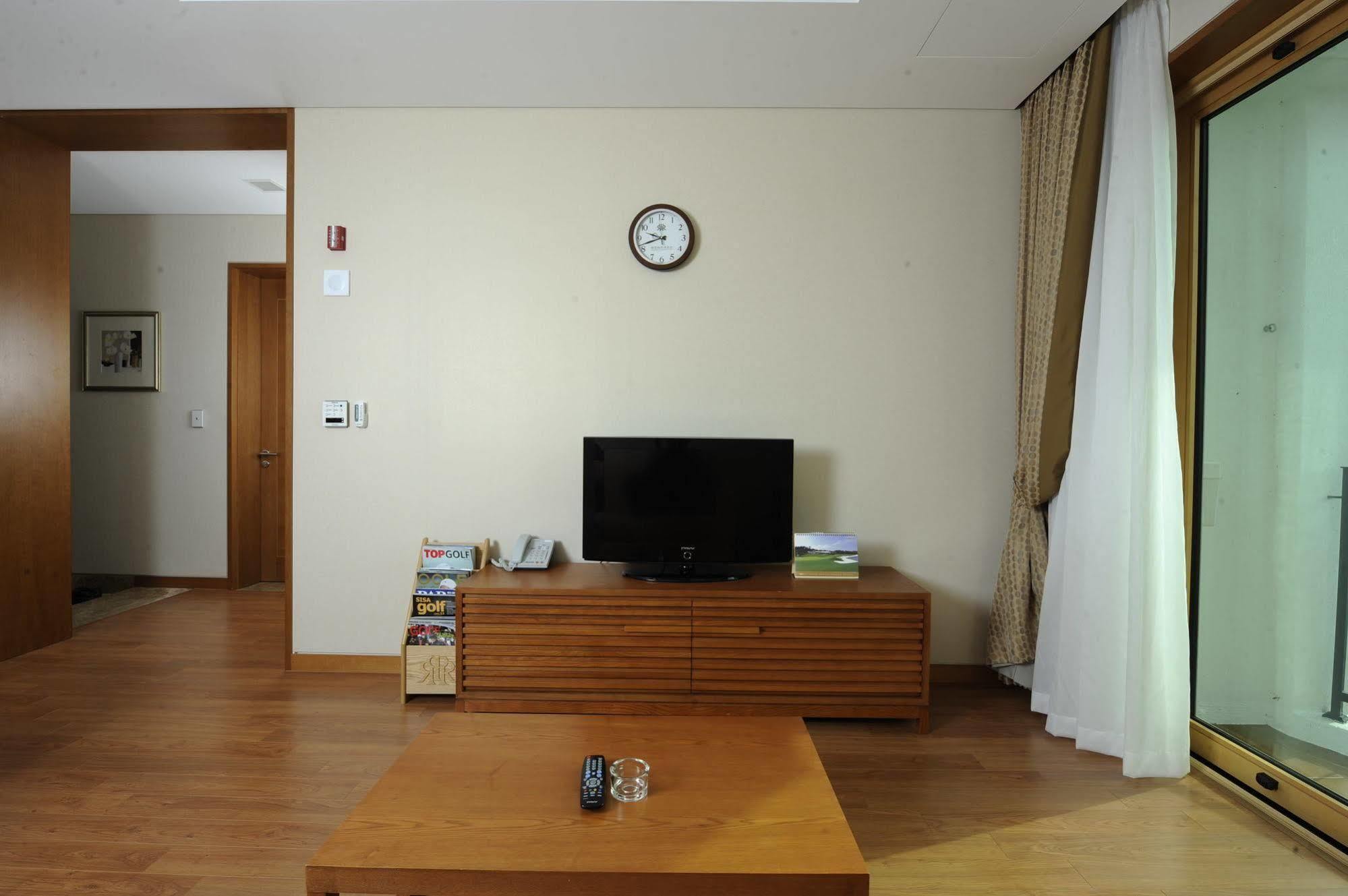 Hotel Pineridge à Sokcho Extérieur photo