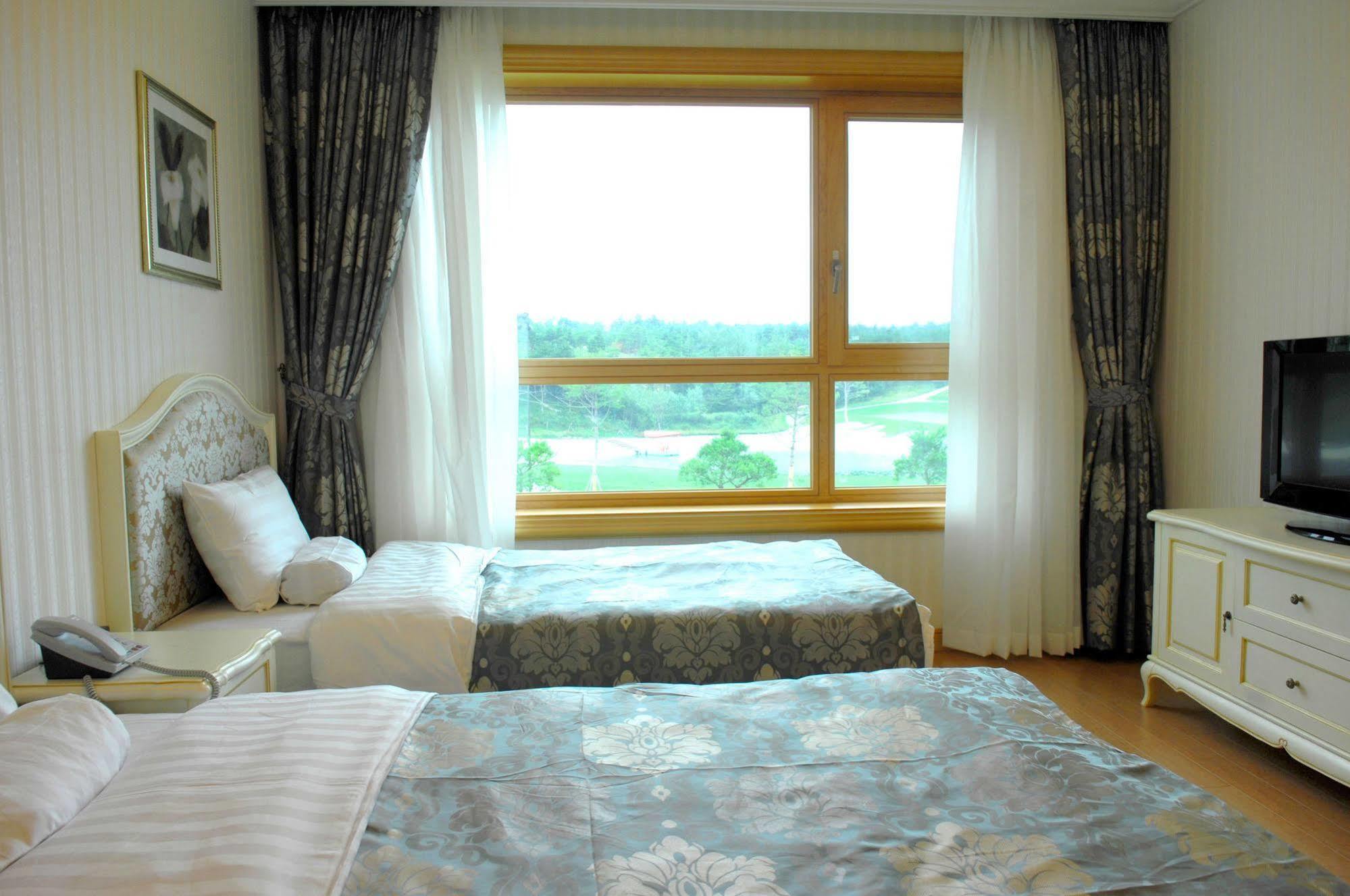 Hotel Pineridge à Sokcho Extérieur photo