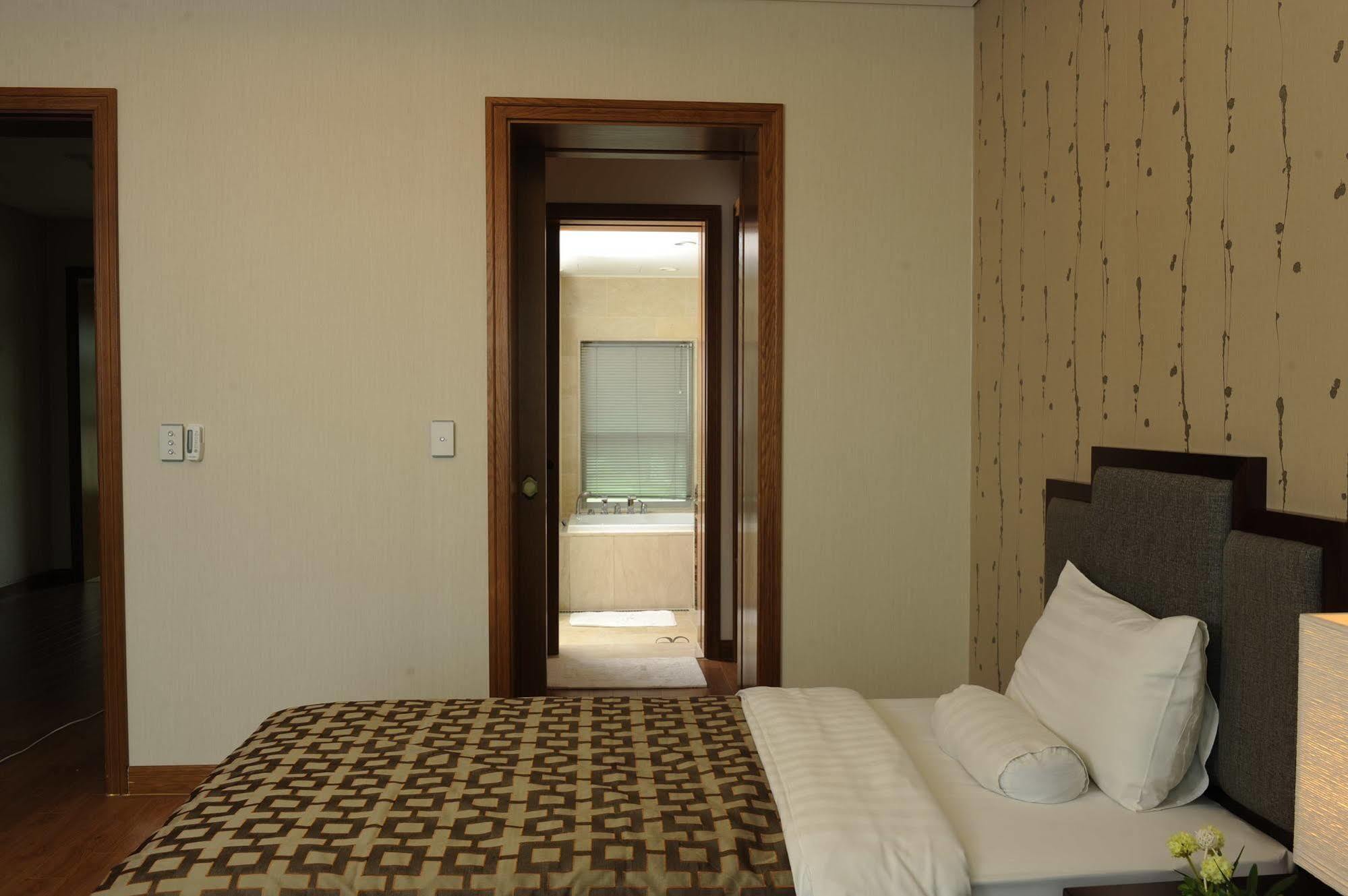 Hotel Pineridge à Sokcho Extérieur photo