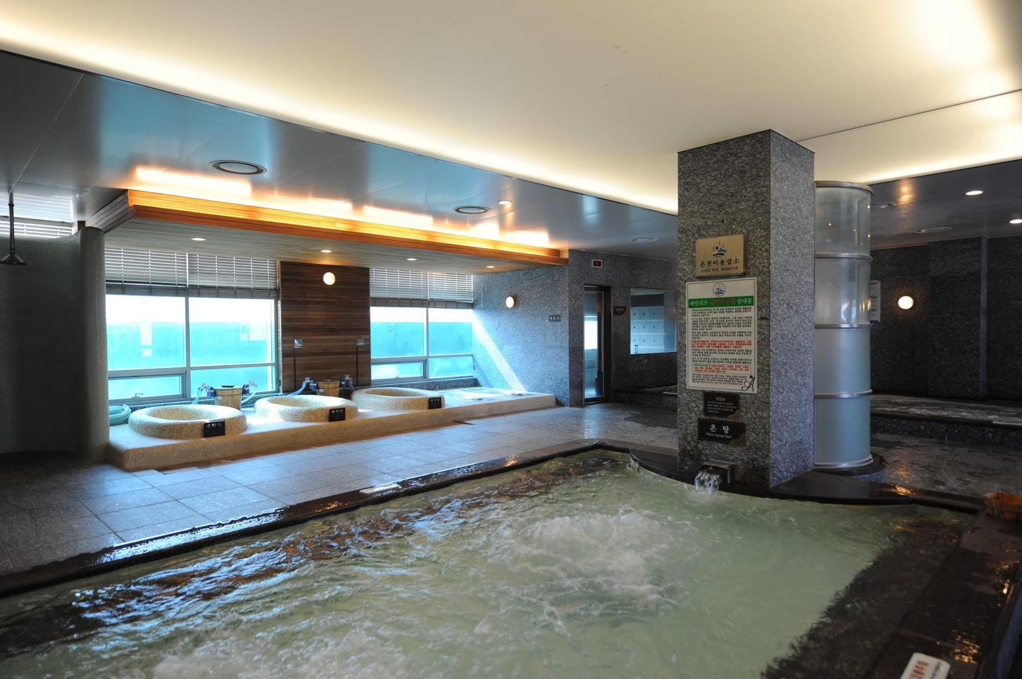Hotel Pineridge à Sokcho Extérieur photo