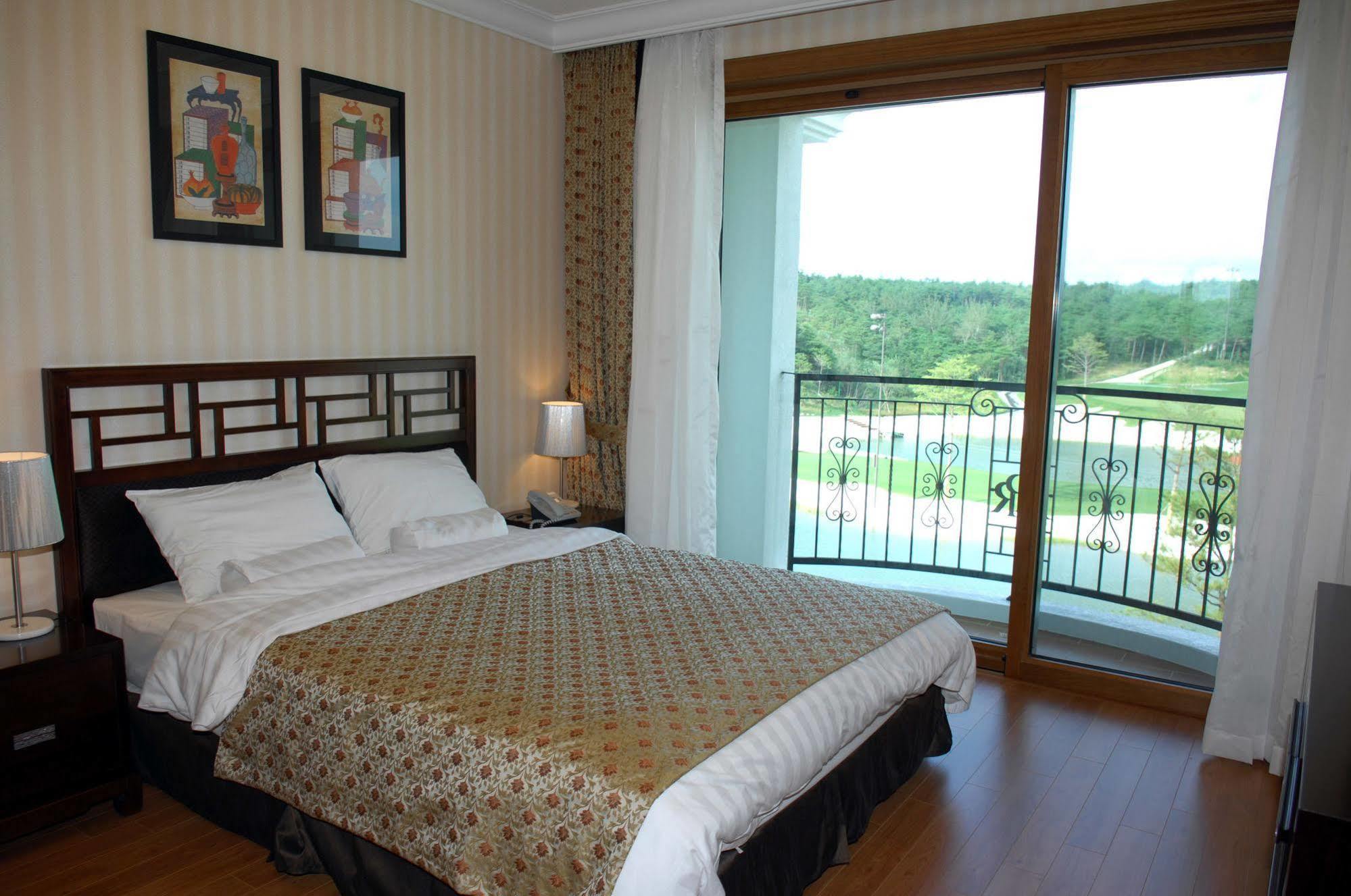 Hotel Pineridge à Sokcho Extérieur photo